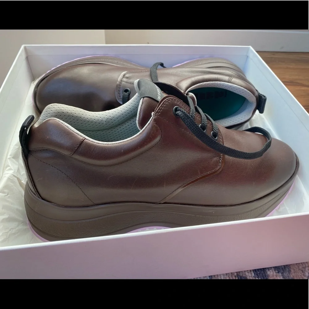 NEW - CELINE - Leather - Brown Delivery Shoes - Picture 3 of 7